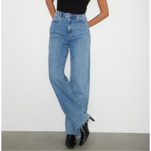 Dynamite Heidi Wide Leg Jeans, Medium Wash, Size 26 - Picture 1 of 16